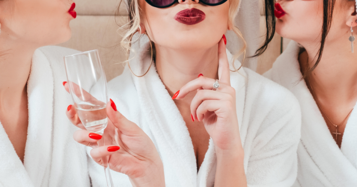 Weekend SPA na Dzień Kobiet blisko Warszawy – Pałac Mała Wieś